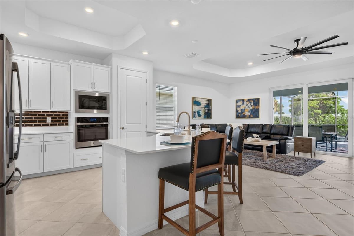 17260 JADESTONE COURT — photo 7 of 72