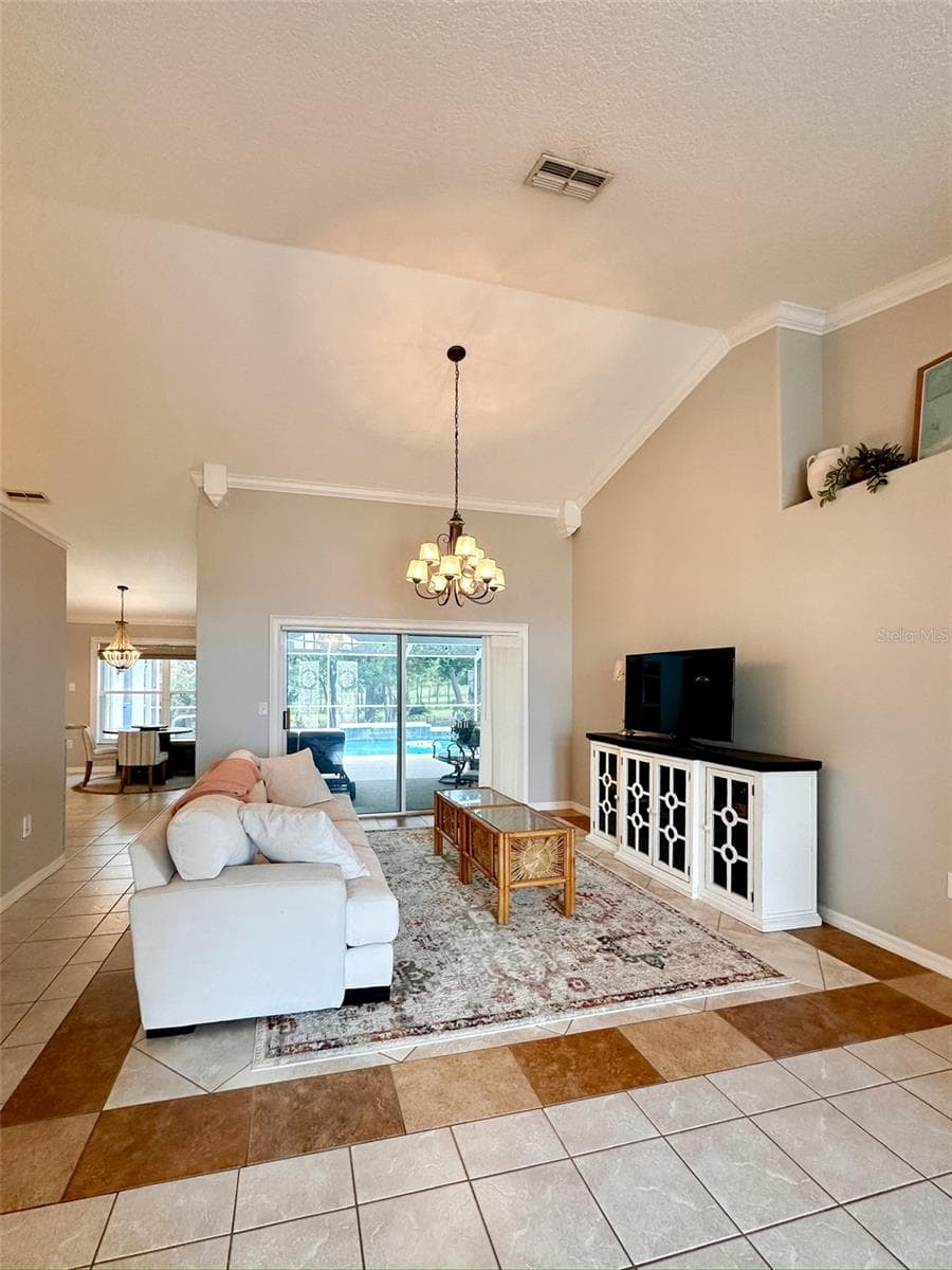 9233 IRONDALE LANE — photo 4 of 42