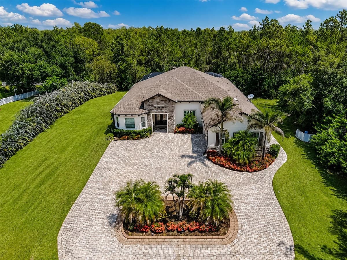 22209 DEER POINTE CROSSING — photo 36 of 37