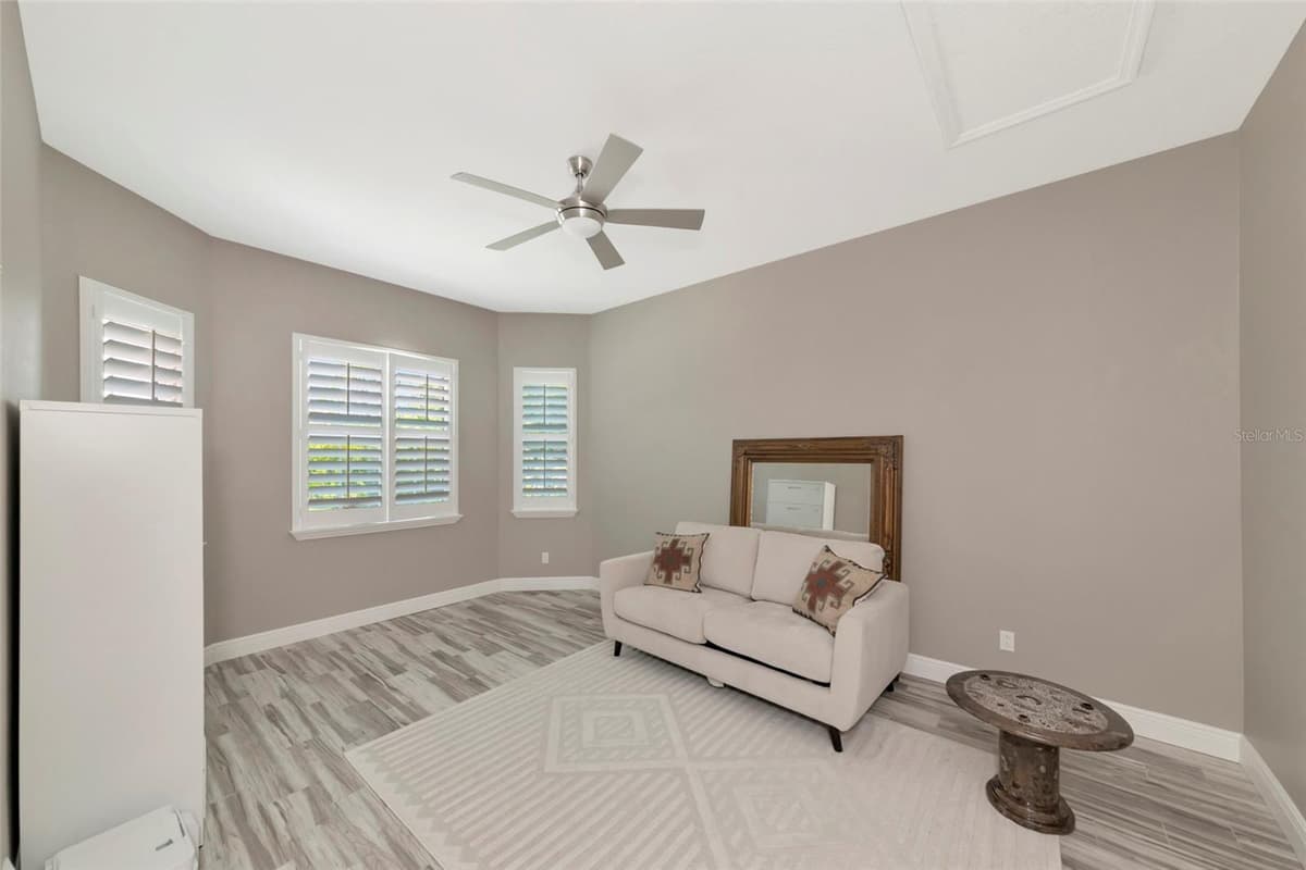 22209 DEER POINTE CROSSING — photo 10 of 37