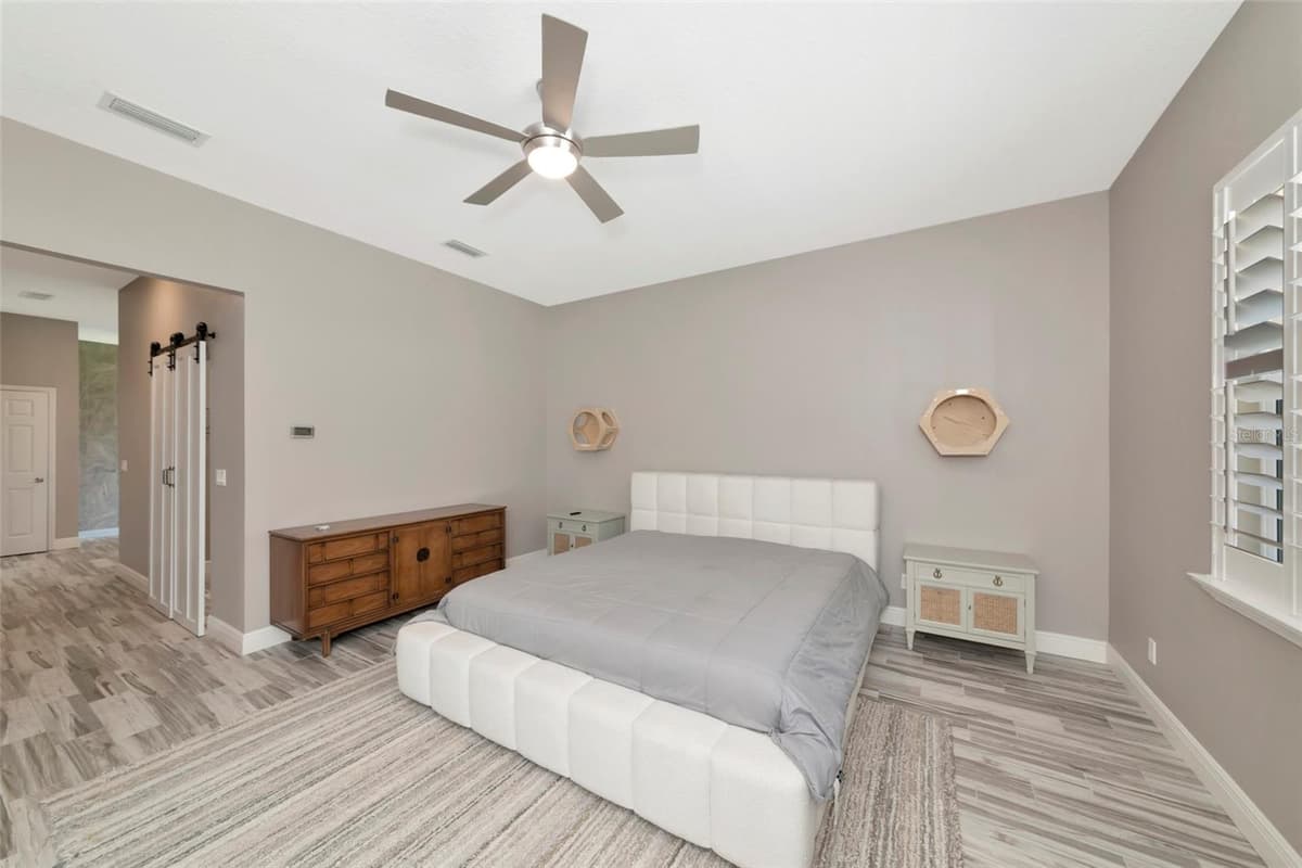 22209 DEER POINTE CROSSING — photo 26 of 37