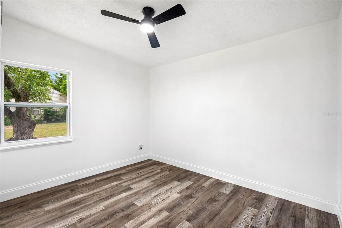 806 CITRUS STREET — photo 15 of 28