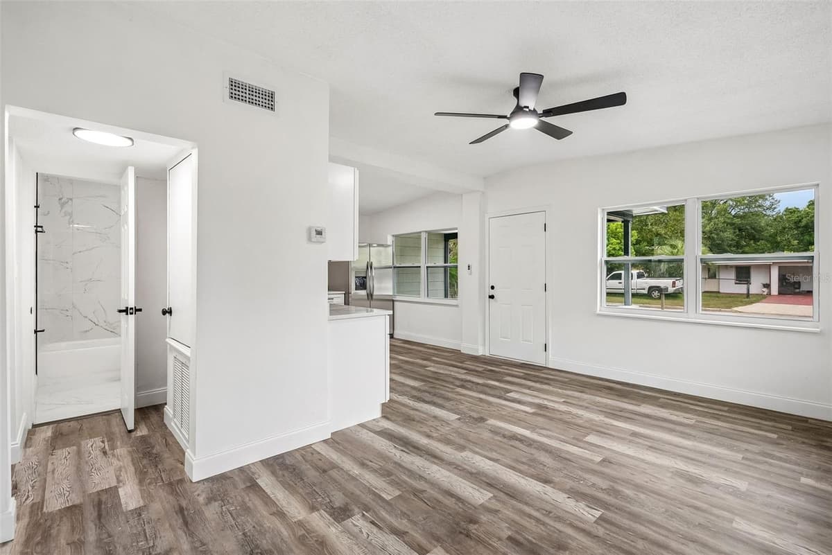 806 CITRUS STREET — photo 5 of 28