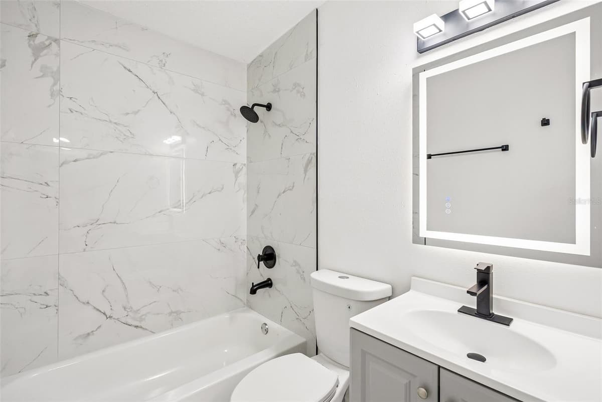 806 CITRUS STREET — photo 16 of 28