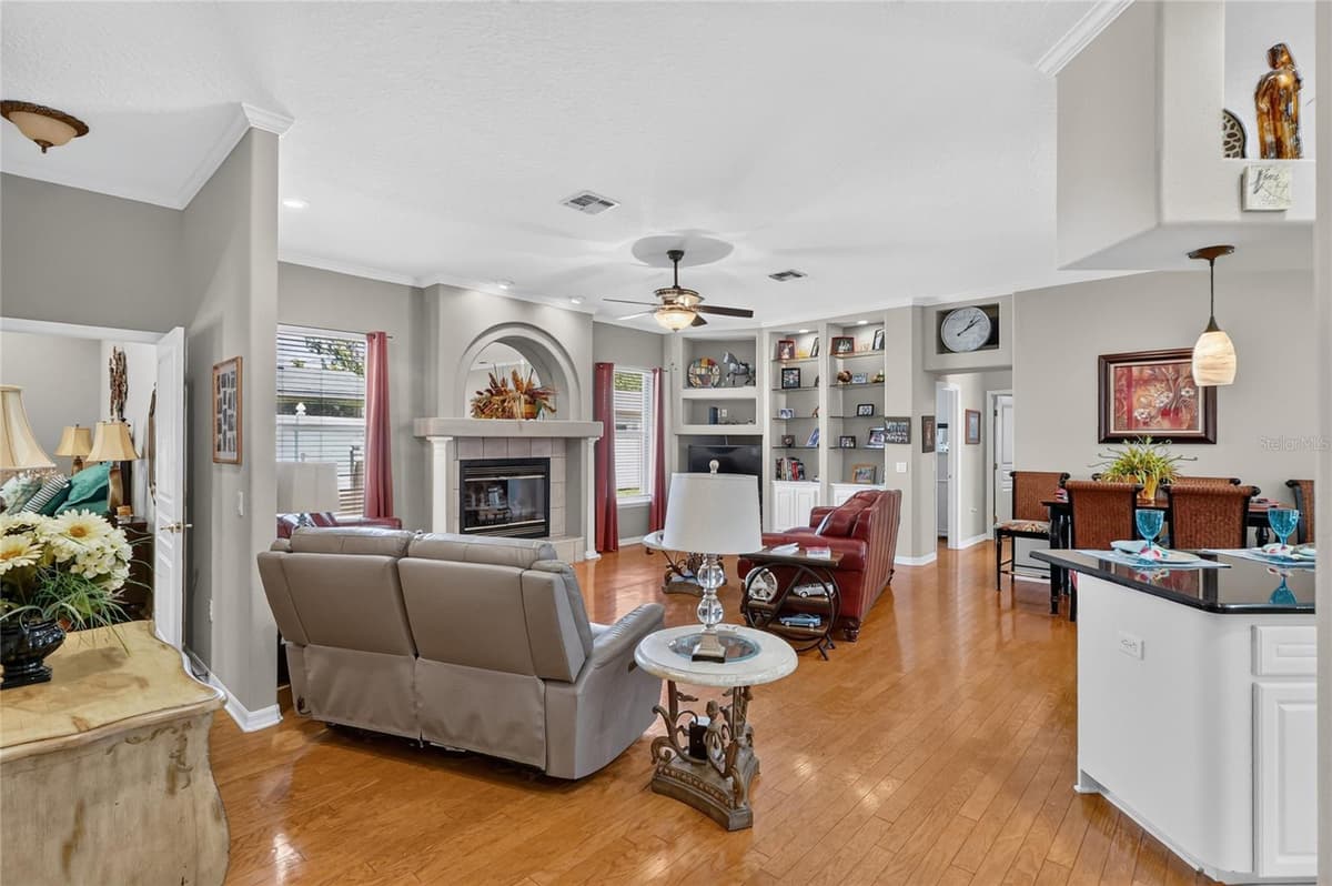 5008 LAKEVIEW BOULEVARD — photo 23 of 86