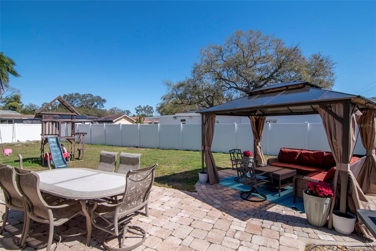 2535 LAKE ELLEN DRIVE — photo 22 of 72
