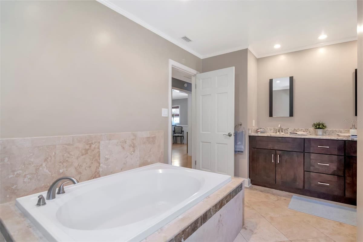 2535 LAKE ELLEN DRIVE — photo 52 of 72