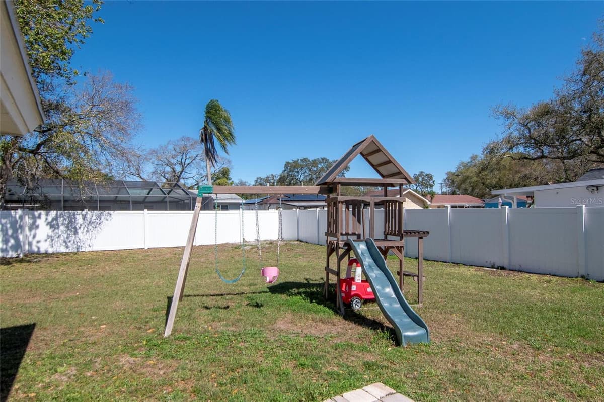 2535 LAKE ELLEN DRIVE — photo 25 of 72