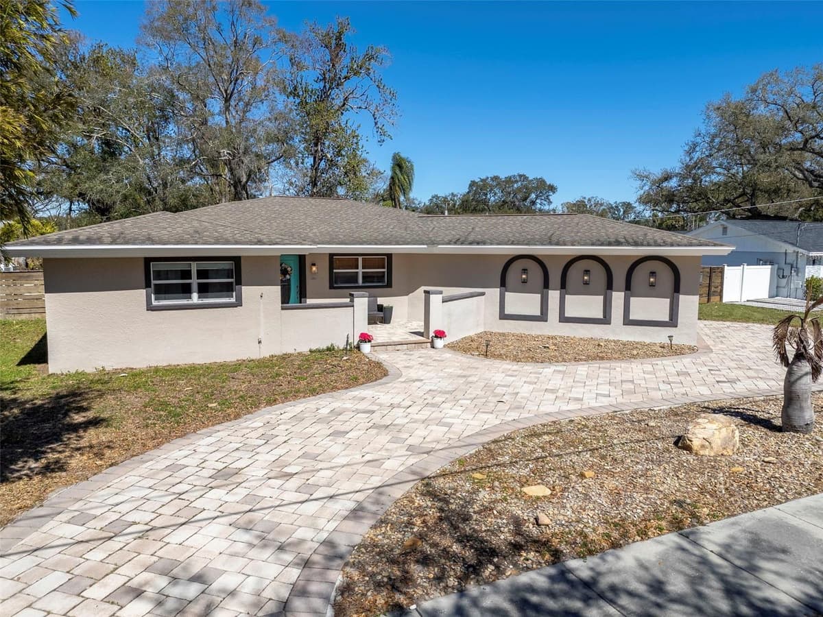 2535 LAKE ELLEN DRIVE — photo 1 of 72