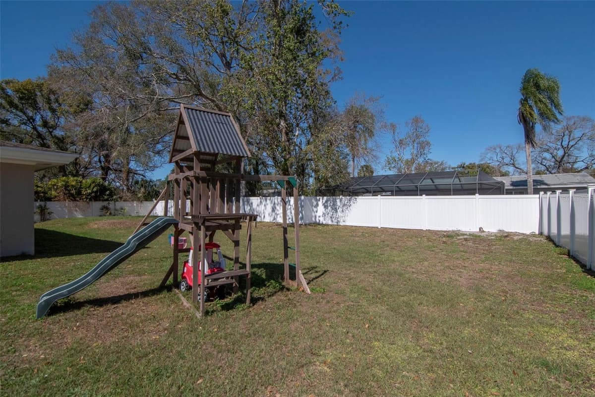 2535 LAKE ELLEN DRIVE — photo 34 of 72