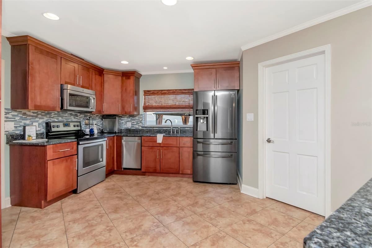 2535 LAKE ELLEN DRIVE — photo 68 of 72