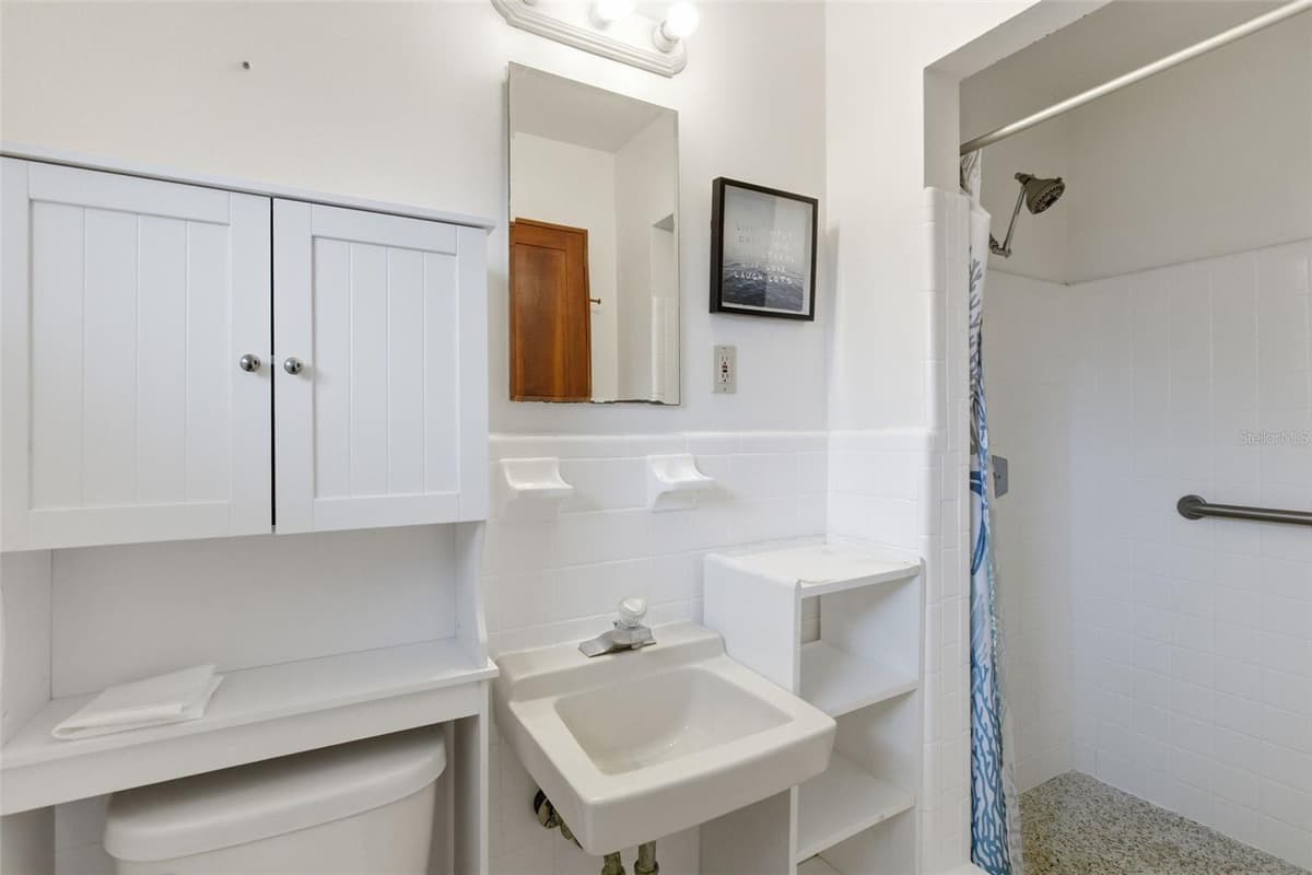 528 RALPH STREET — photo 18 of 30