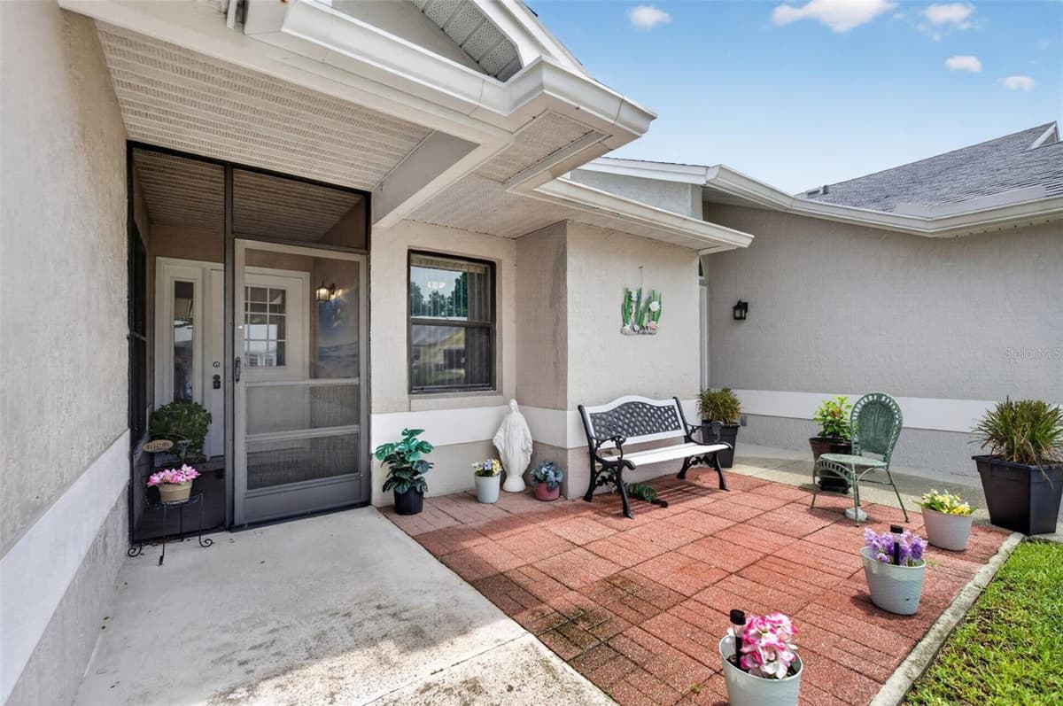 6381 EGRET DRIVE — photo 2 of 34
