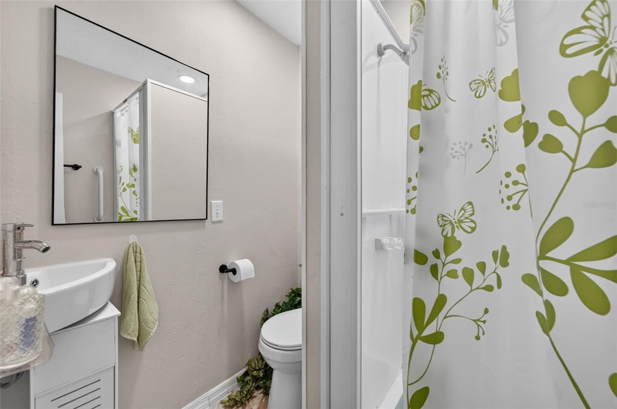 6381 EGRET DRIVE — photo 16 of 34