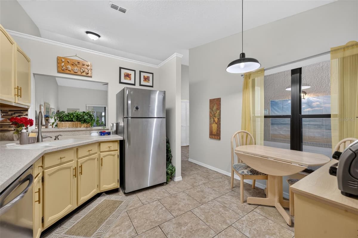 6381 EGRET DRIVE — photo 13 of 34