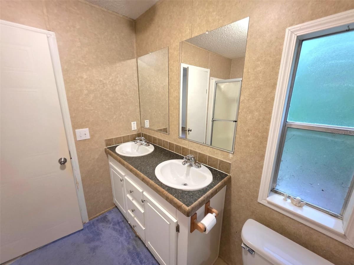 14263 ANNUTALAGA AVENUE — photo 11 of 16