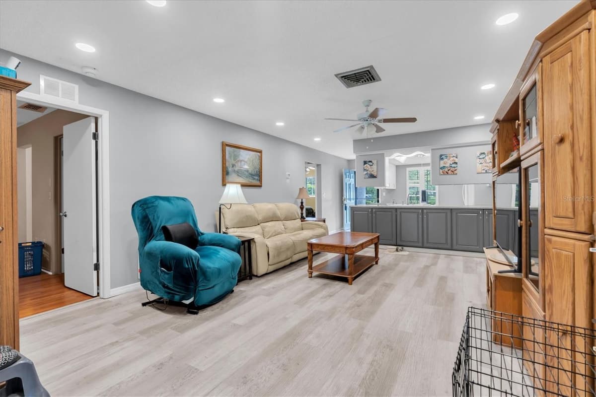 12227 DARWOOD DRIVE — photo 4 of 30