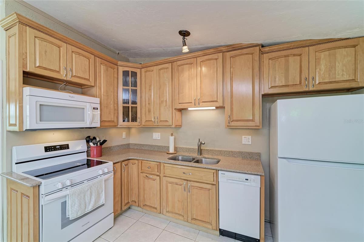 2711 AVENUE C — photo 14 of 52
