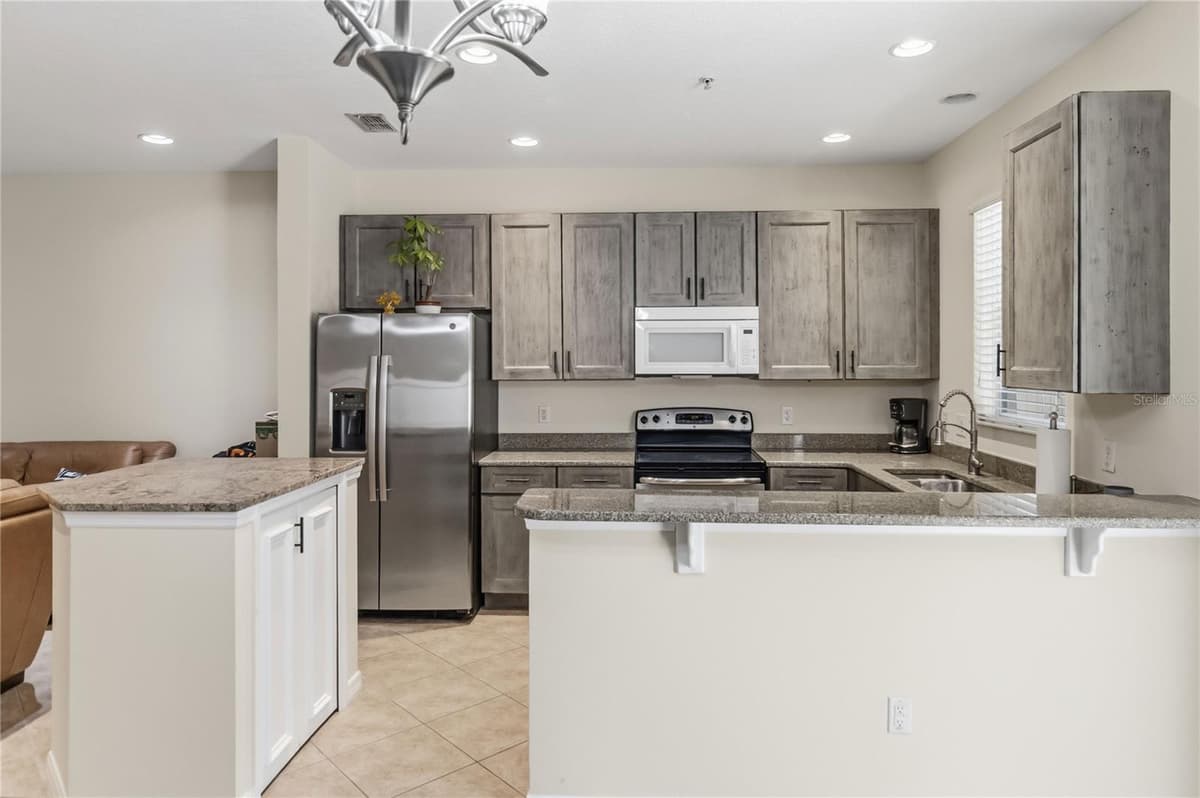 104 CANTERBURY BELL DRIVE — photo 7 of 30