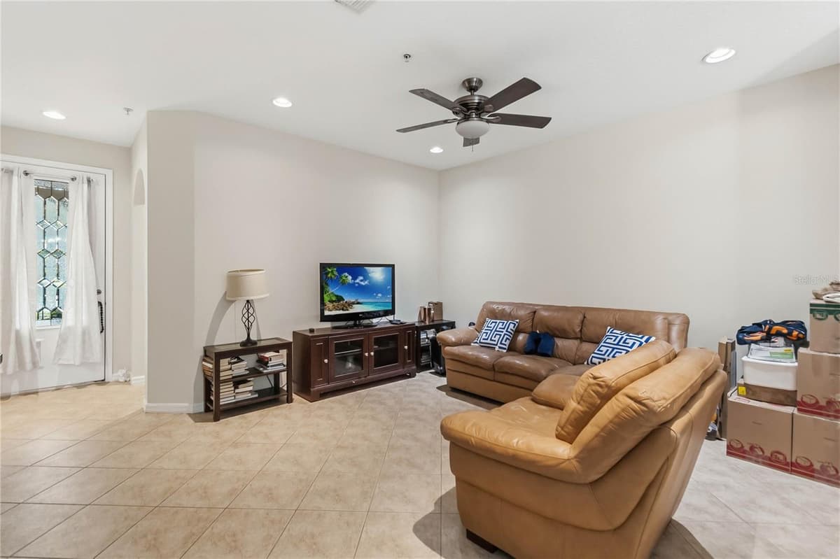 104 CANTERBURY BELL DRIVE — photo 11 of 30