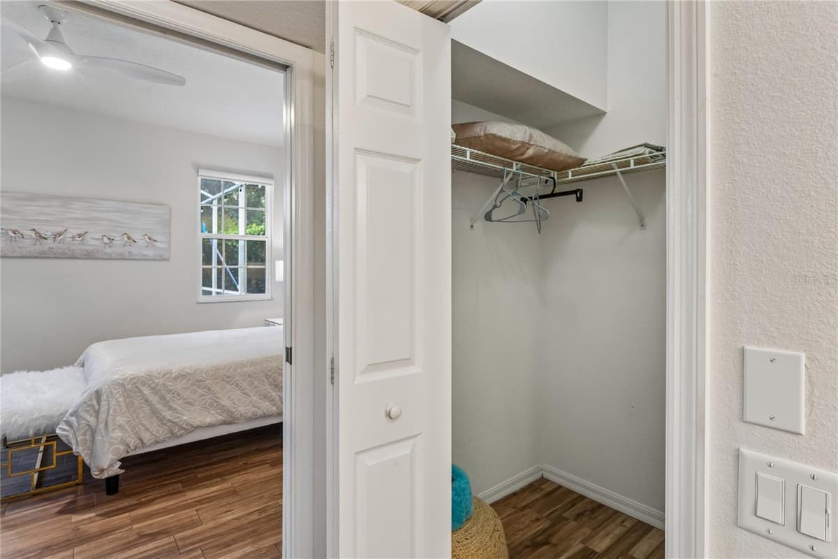 4354 BURNBERRY GLEN CT — photo 30 of 89