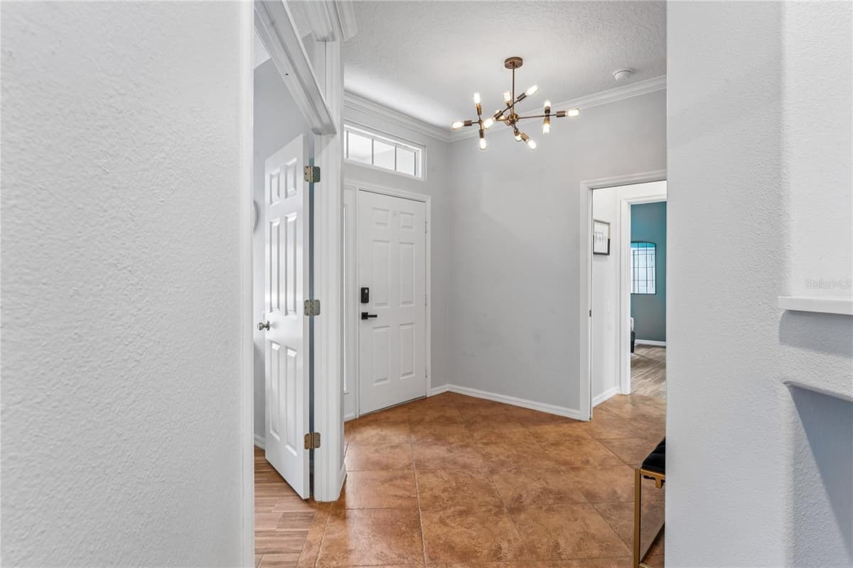 4354 BURNBERRY GLEN CT — photo 9 of 89