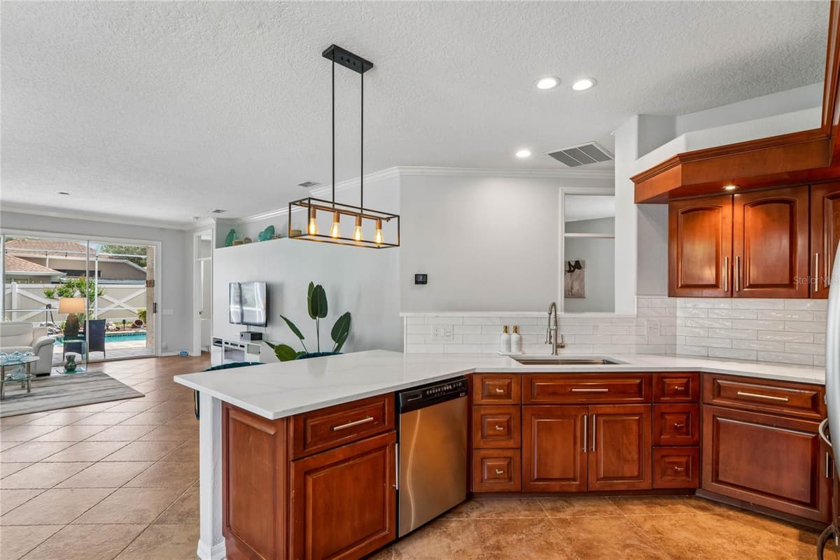 4354 BURNBERRY GLEN CT — photo 3 of 89