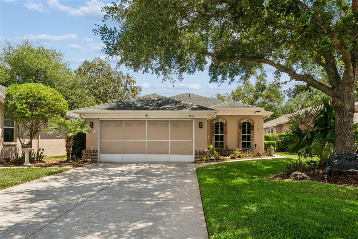 4354 BURNBERRY GLEN CT — photo 6 of 89