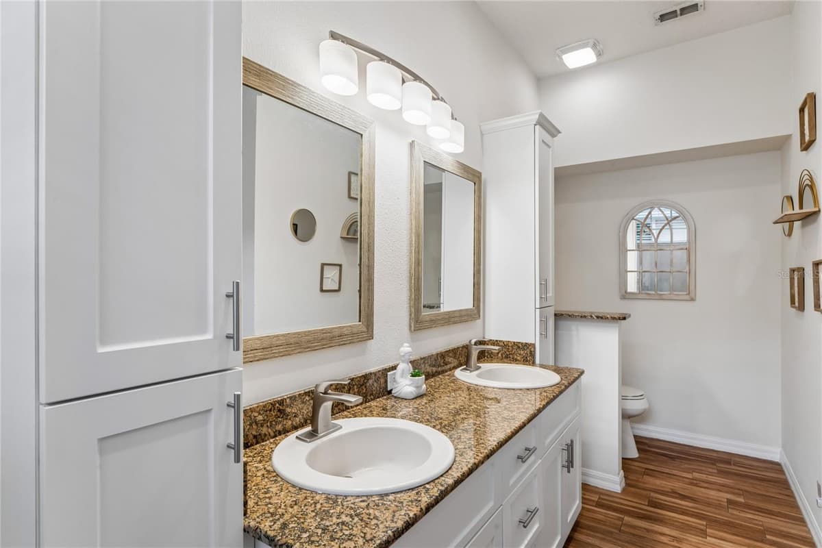 4354 BURNBERRY GLEN CT — photo 29 of 89