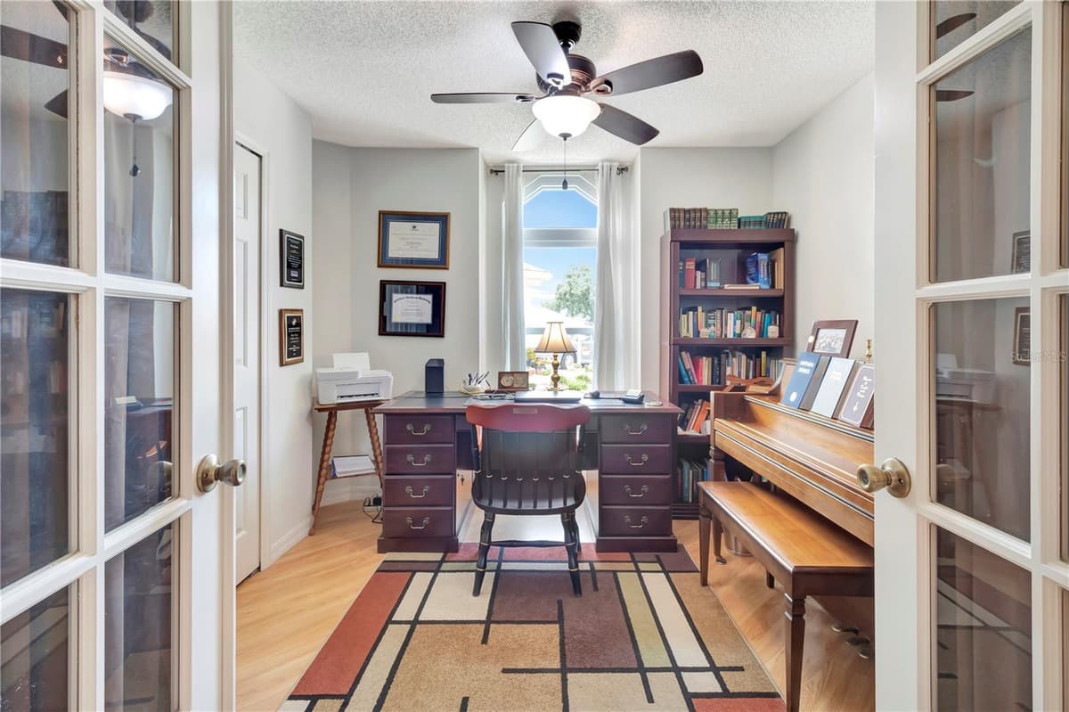 21707 QUEEN MARY COURT — photo 14 of 37