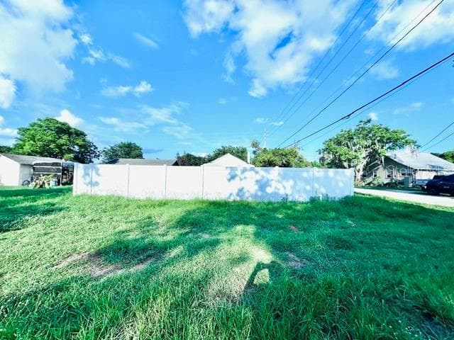 624 ILLINOIS AVENUE — photo 22 of 22