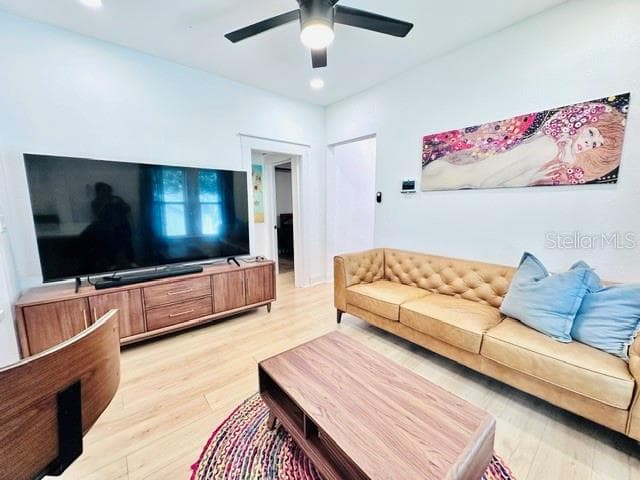 624 ILLINOIS AVENUE — photo 9 of 22