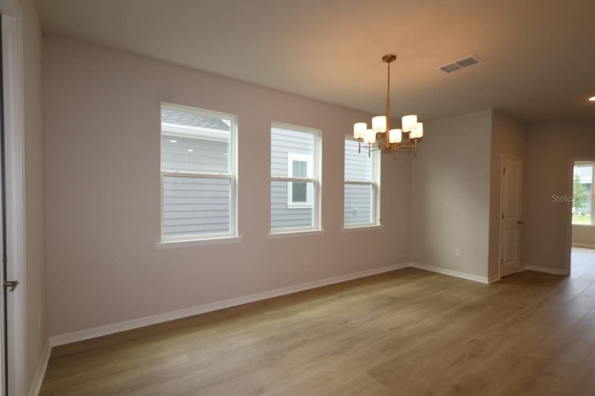 14975 SIRLEAF DRIVE — photo 9 of 22