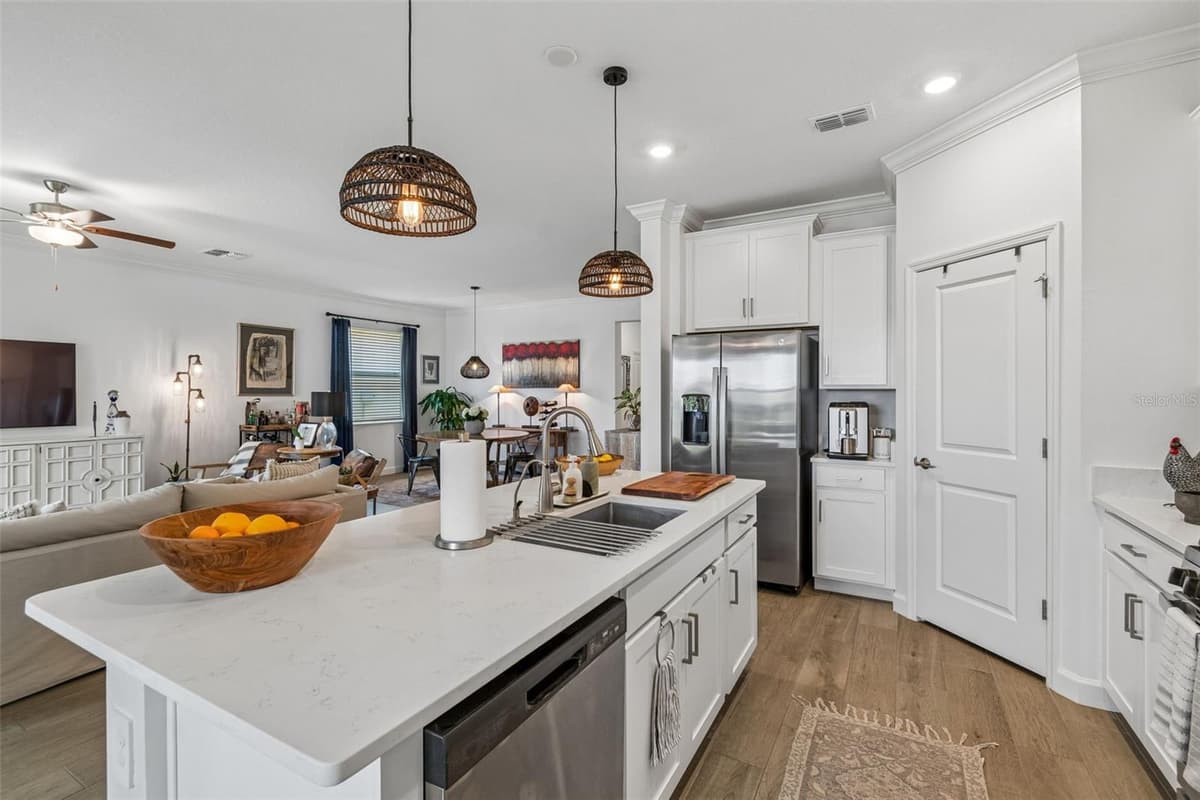 17307 BLUE WALK STREET — photo 15 of 47