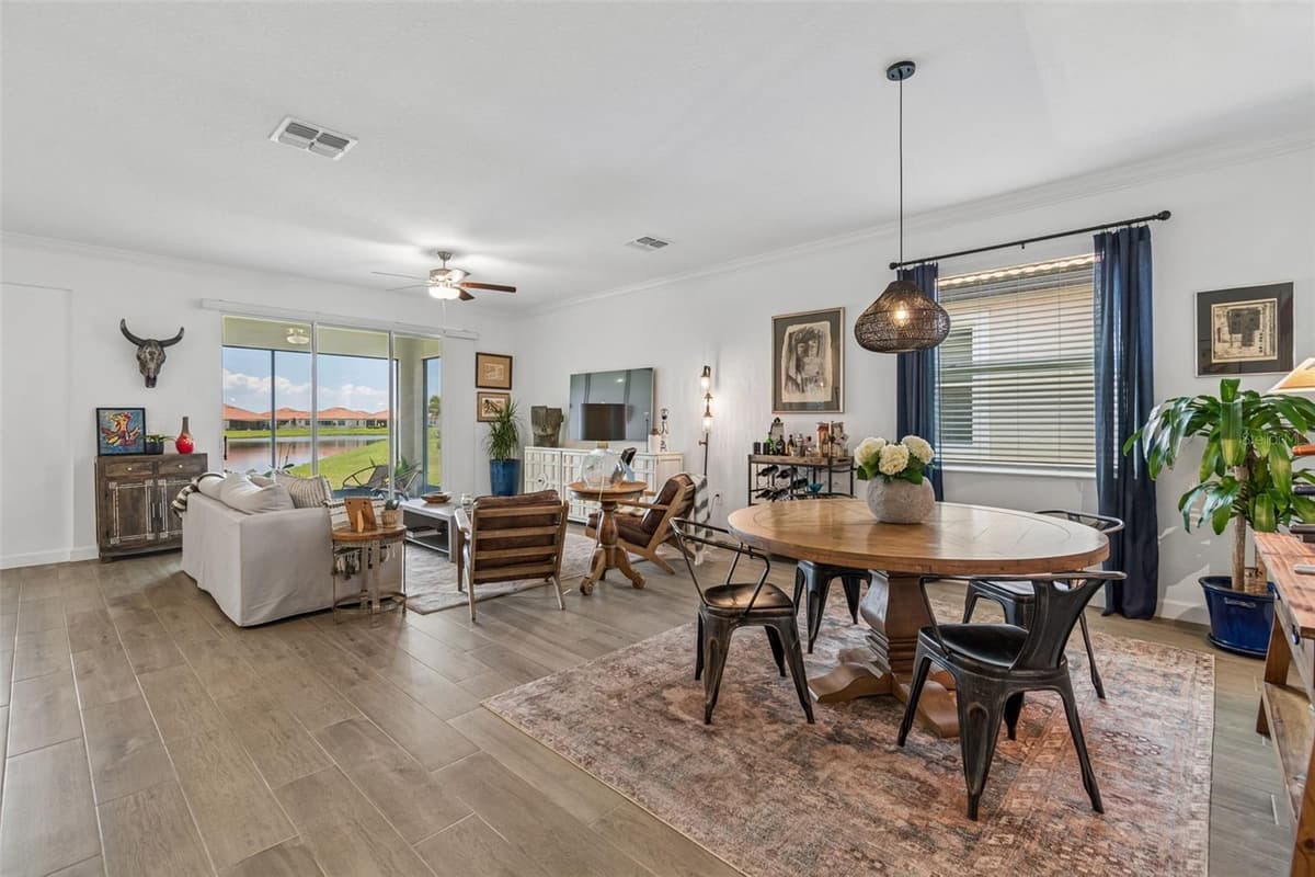 17307 BLUE WALK STREET — photo 8 of 47