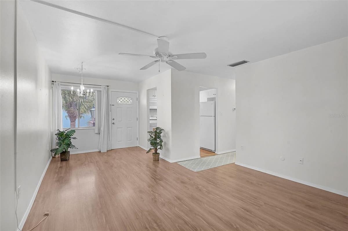 5940 EASY STREET — photo 15 of 29