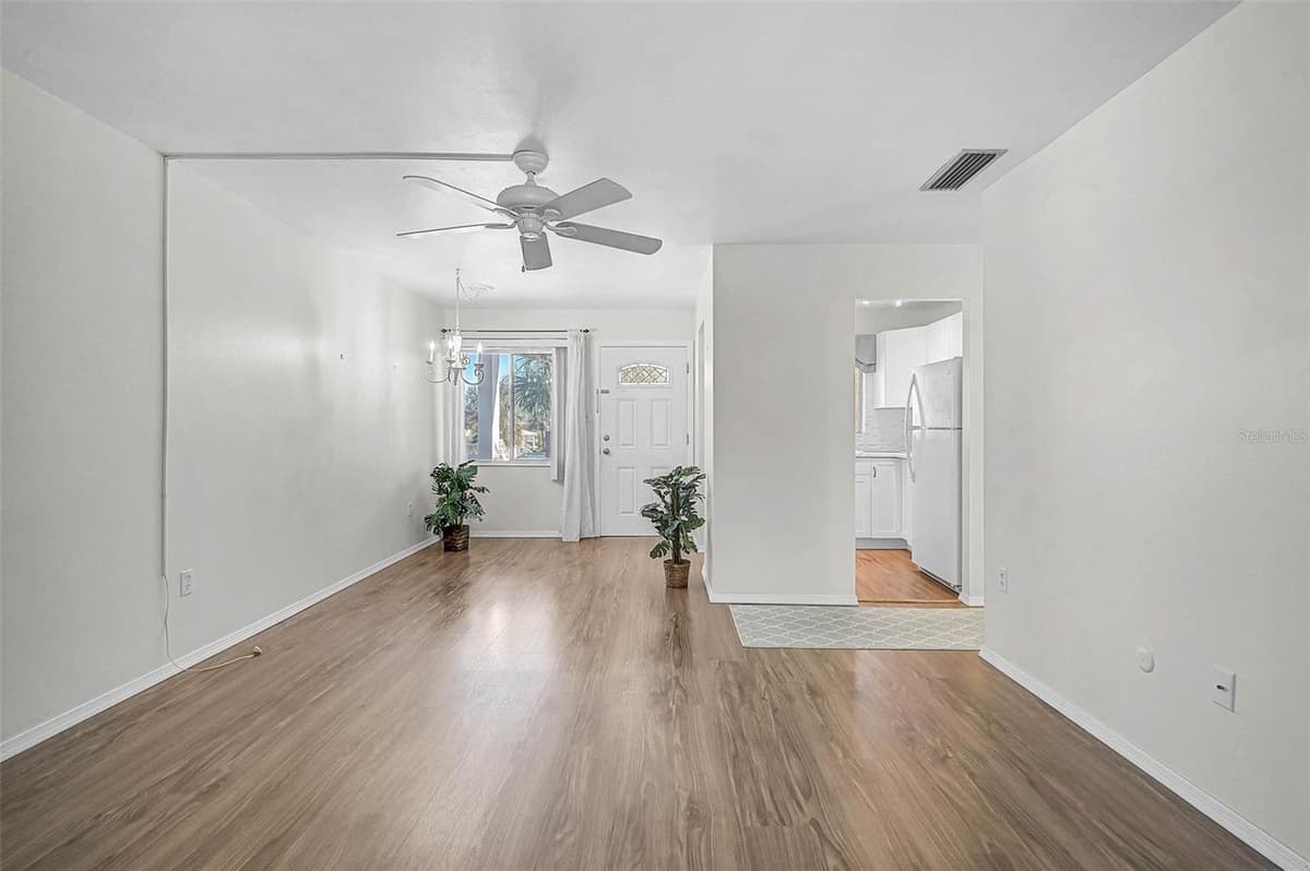 5940 EASY STREET — photo 14 of 29