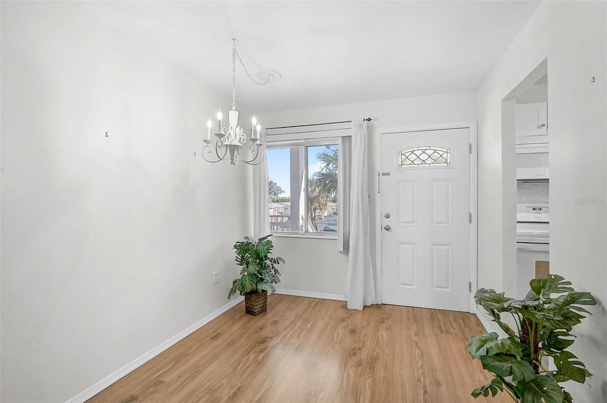 5940 EASY STREET — photo 6 of 29