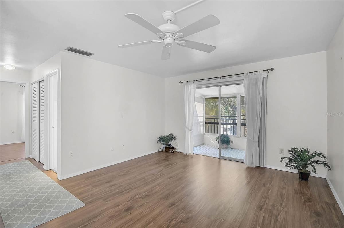 5940 EASY STREET — photo 11 of 29