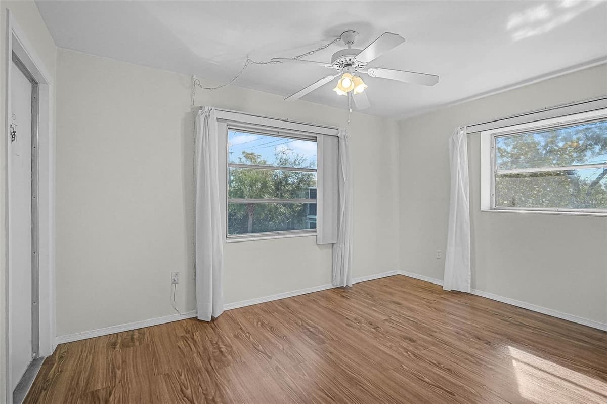 5940 EASY STREET — photo 17 of 29