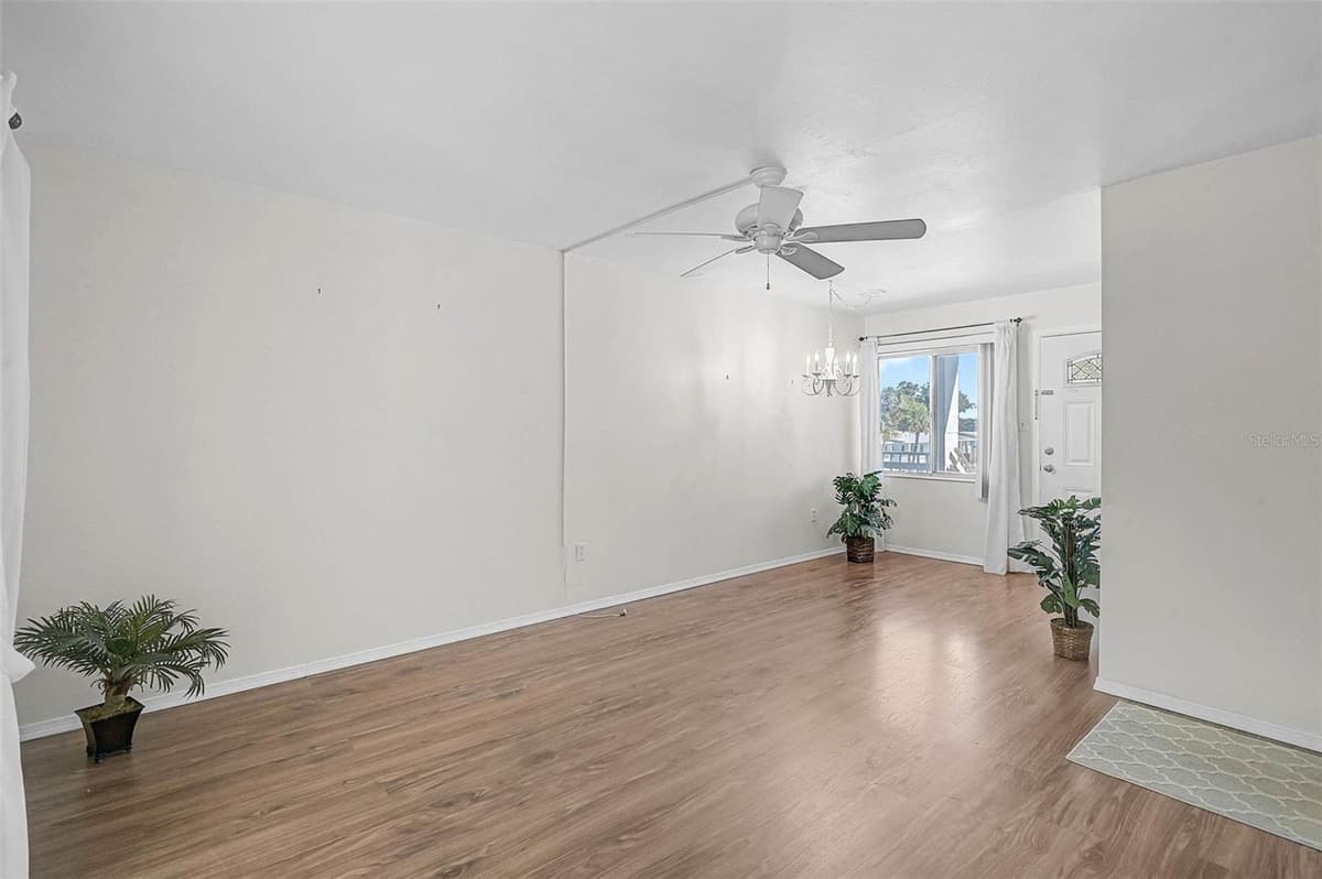 5940 EASY STREET — photo 13 of 29