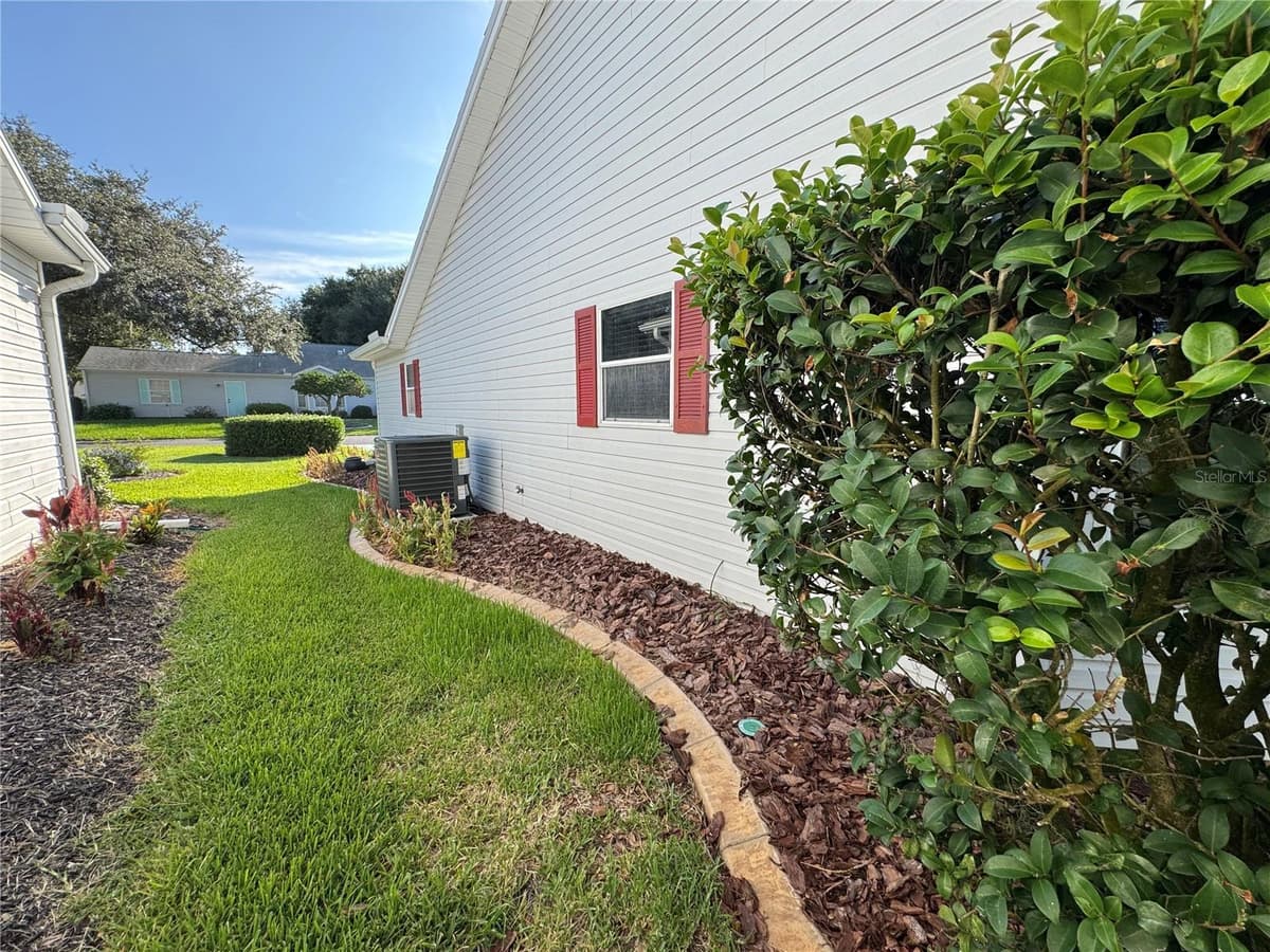 4755 TARA VIEW ROAD — photo 27 of 100