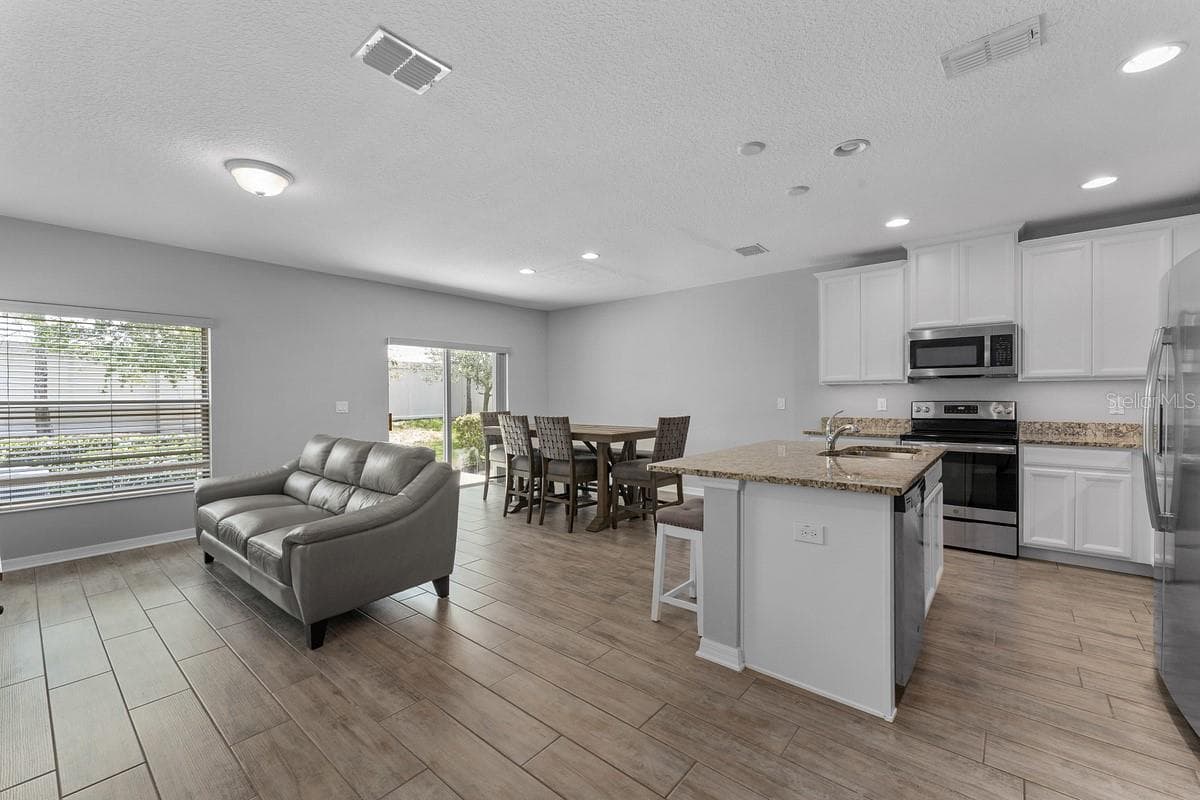 1037 FLOWING TIDE DRIVE — photo 3 of 27