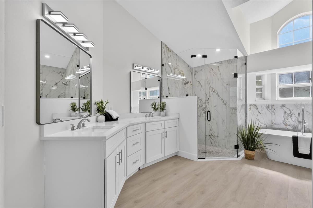107 LINDSAY DRIVE — photo 19 of 33