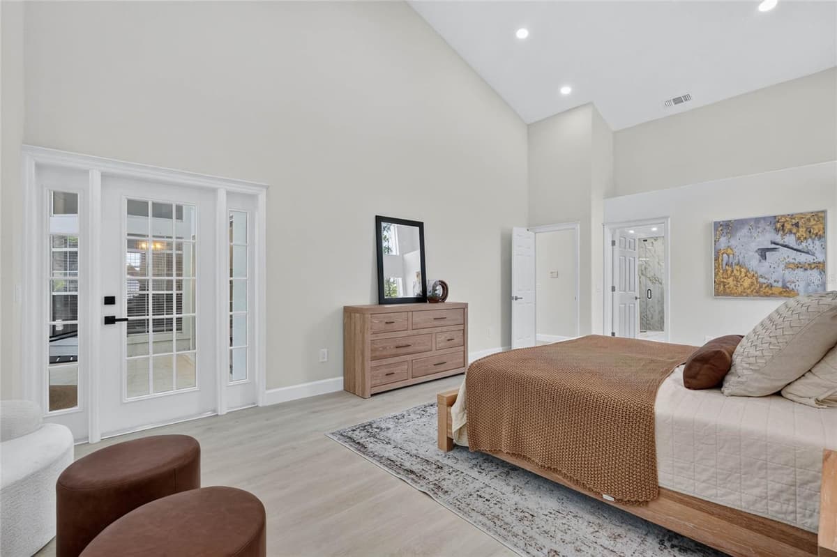 107 LINDSAY DRIVE — photo 17 of 33