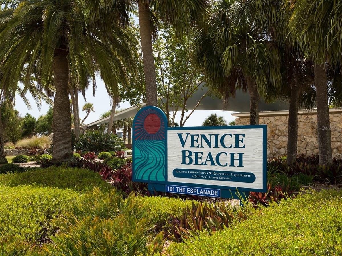 808 CAPRI ISLES BLVD — photo 27 of 37