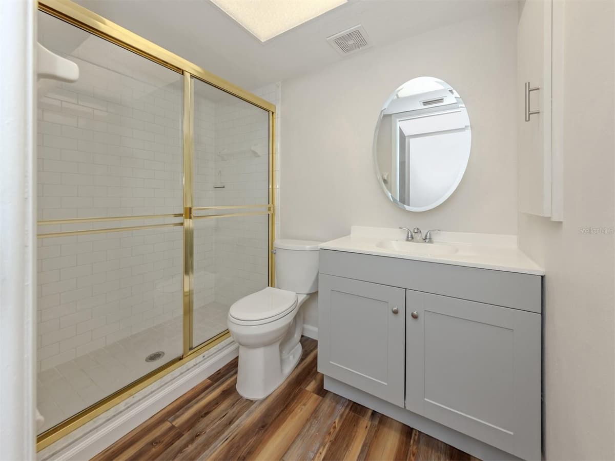 808 CAPRI ISLES BLVD — photo 17 of 37