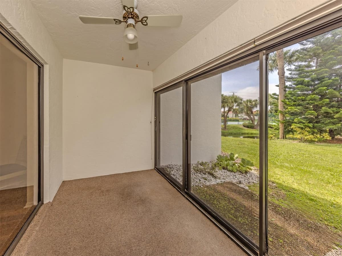 808 CAPRI ISLES BLVD — photo 3 of 37