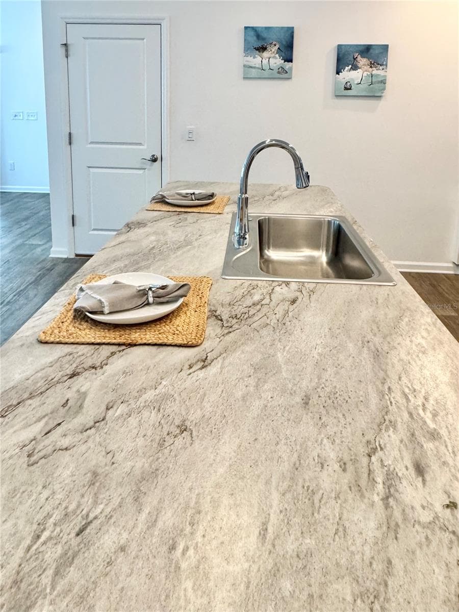 6316 WHITTLE COURT — photo 9 of 20