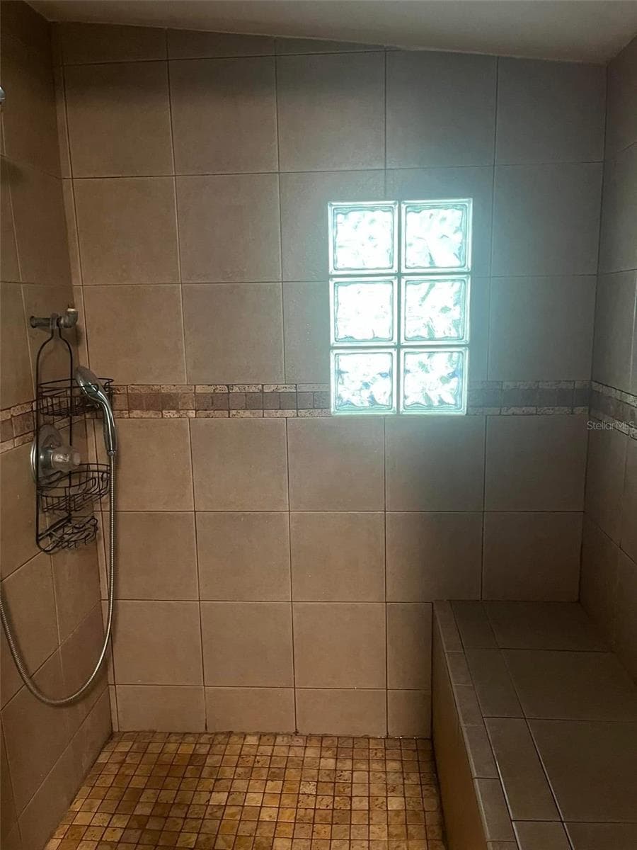 1529 RIVER LANE — photo 8 of 16
